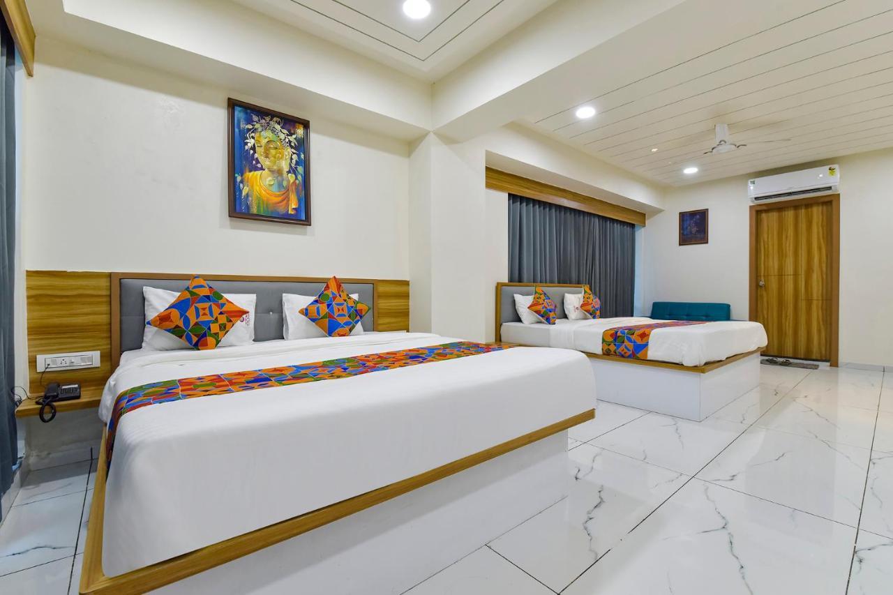 Fabhotel Bliss Ahmedabad Exterior foto